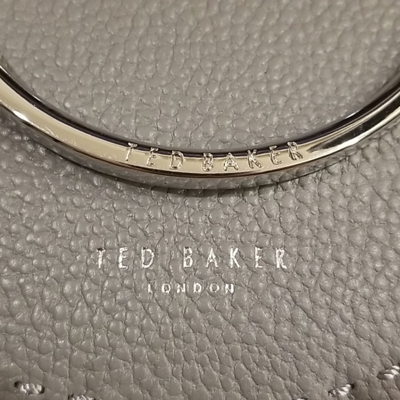 💕TED BAKER LONDON💕 Fiorel Circular Handle Shoulder Bag 100% Leather NWOT - Picture 6 of 10